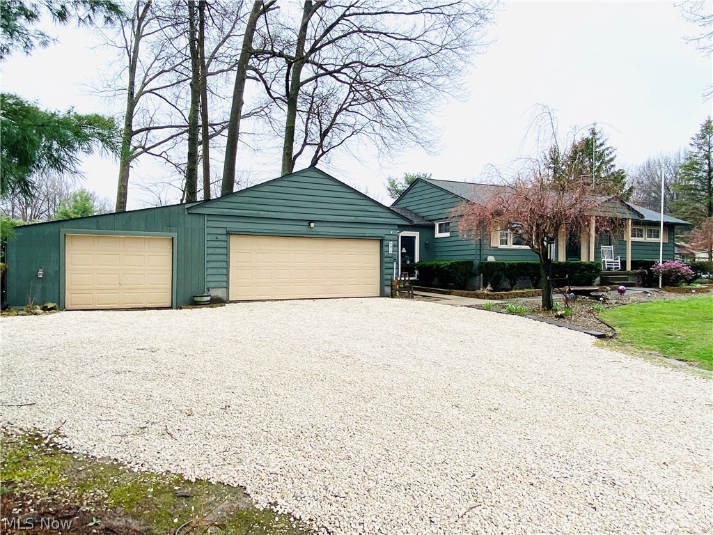 2219 Lyntz Townline Road Southwest Warren, OH 44481 - Photo 10 of 34 Gallery Image 10
