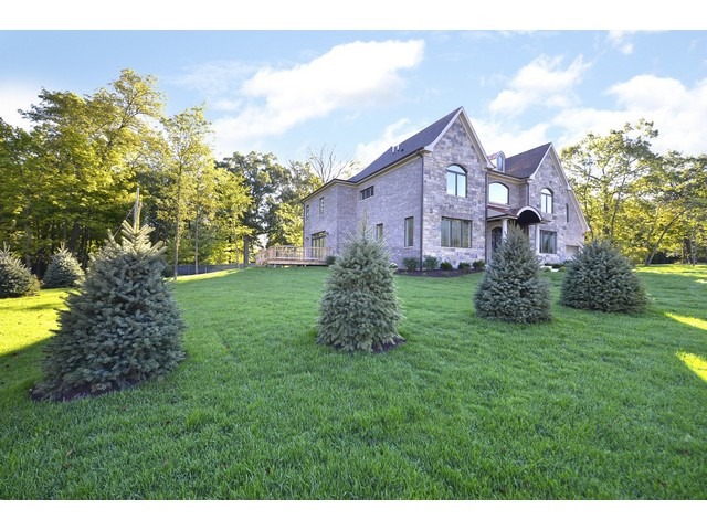 1027 Hillside Road Northbrook, IL 60062 - Photo 23 of 25