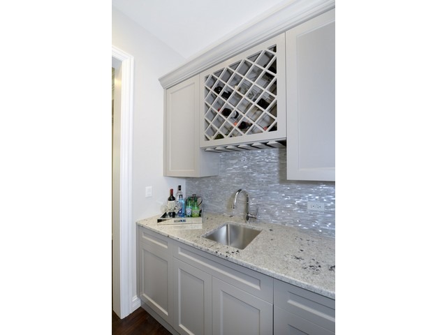 1027 Hillside Road Northbrook, IL 60062 - Photo 4 of 25