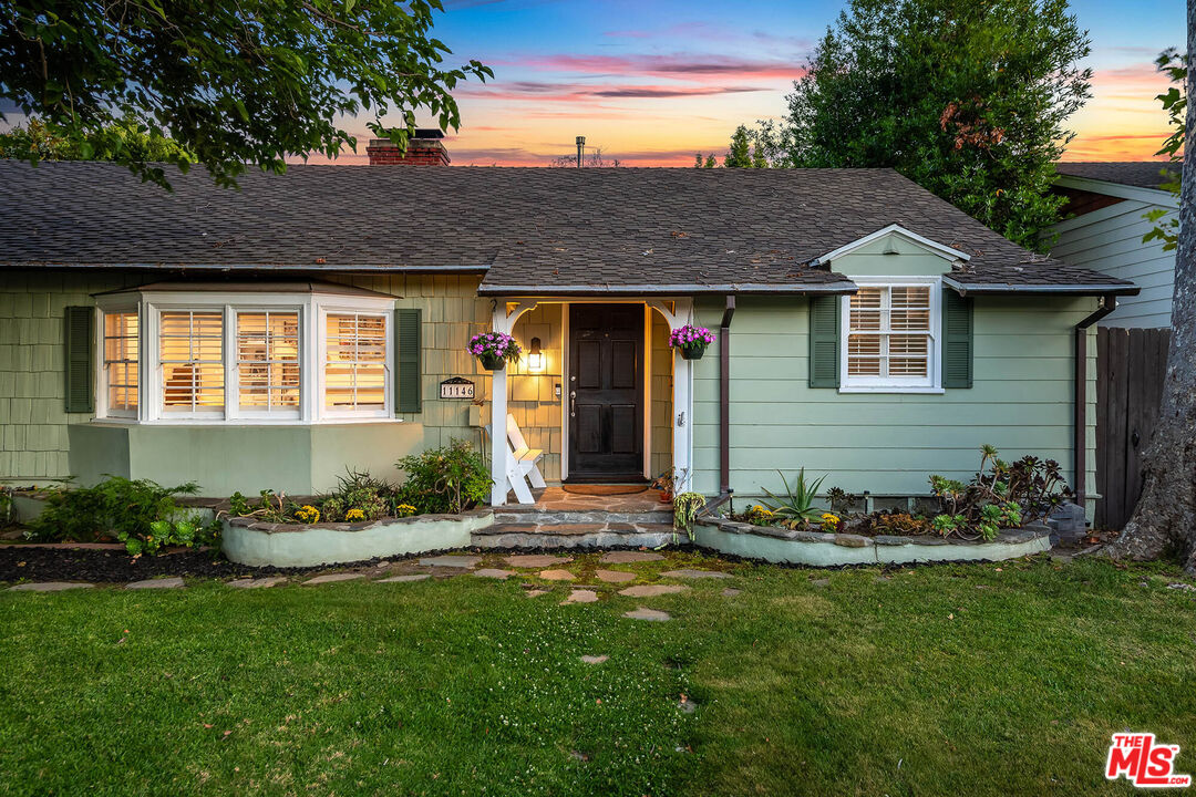 11146 Valley Spring Lane Studio City, CA 91602 - Photo 3 of 58