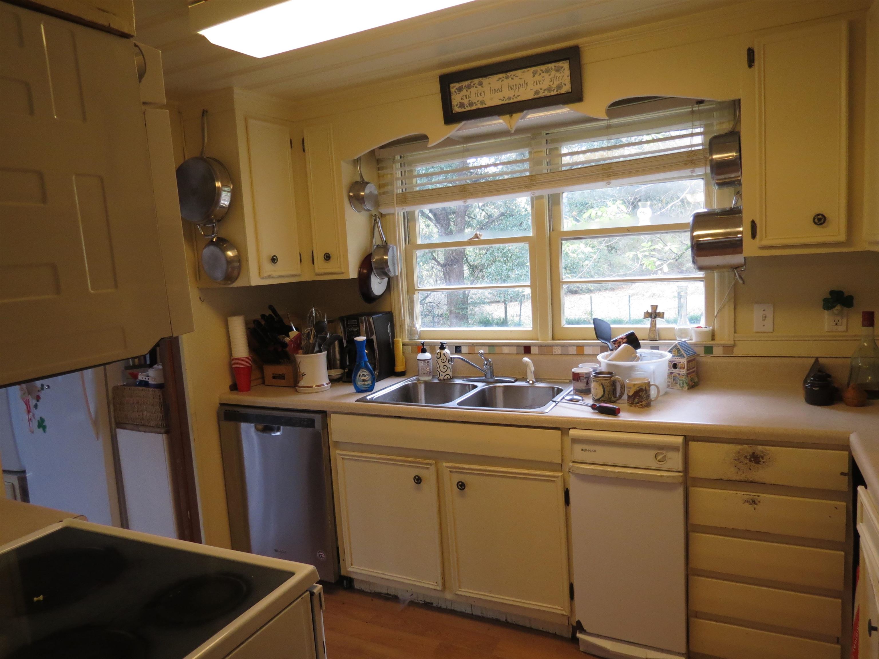 6347 County Rd S-22-6 Georgetown, SC 29440 - Photo 4 of 17