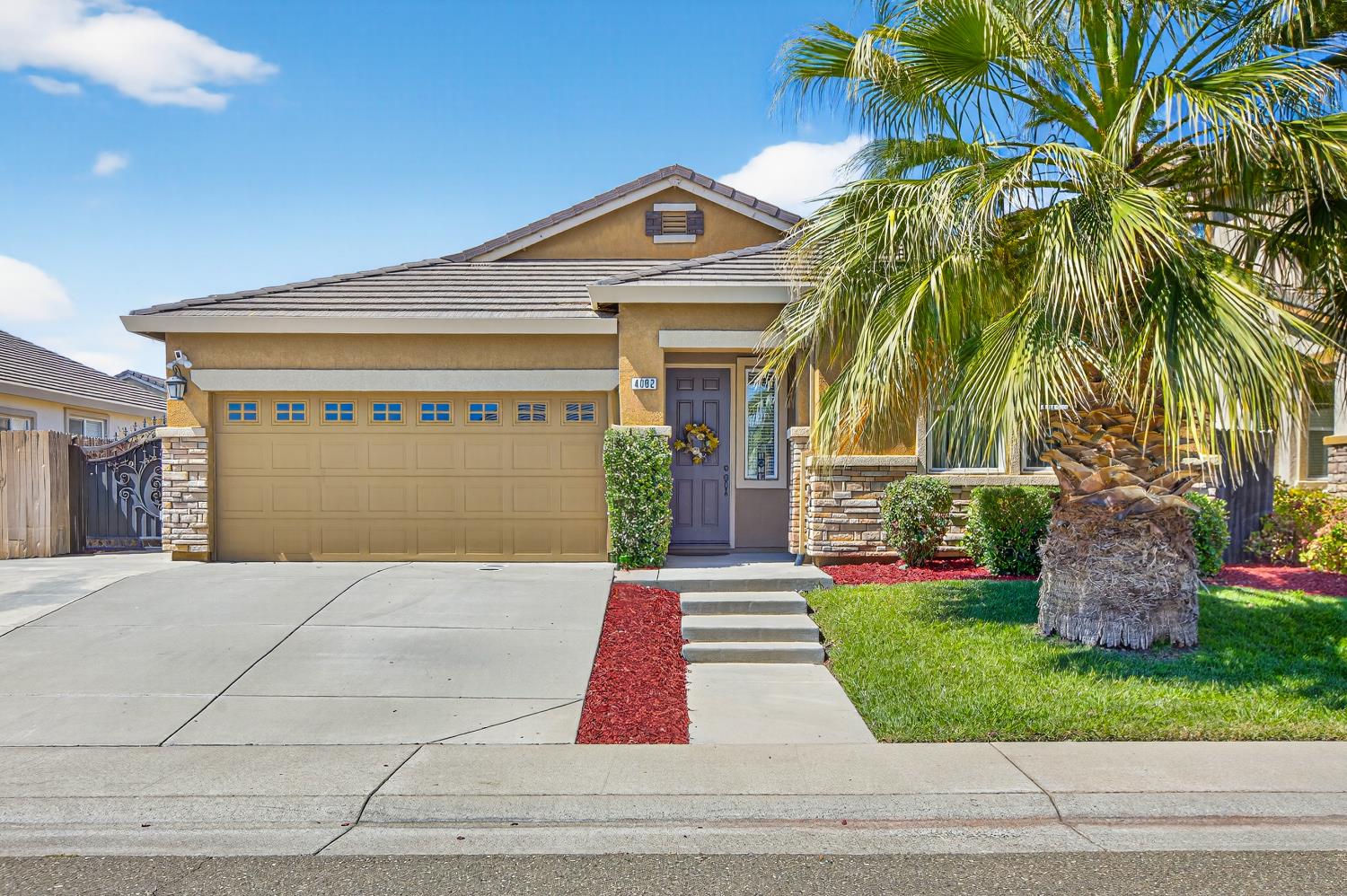 Used 2024 Toyota Tundra 4WD SR5 in Rancho Cordova, image size:1500x998