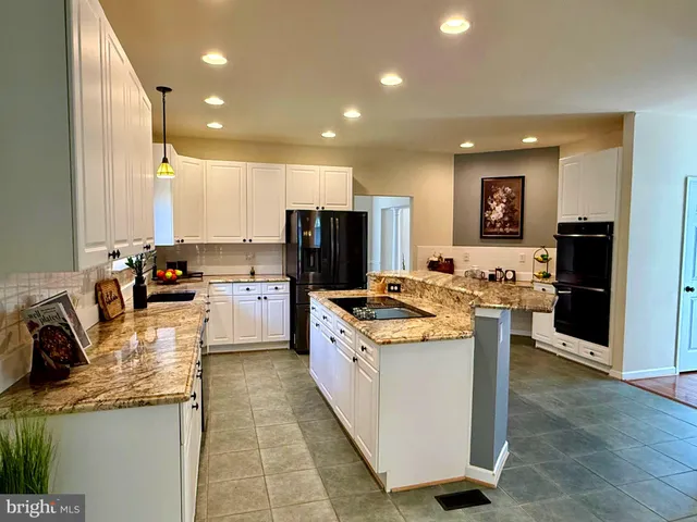 $549,900 | 350 Rotterham Drive, Hedgesville, WV 25427