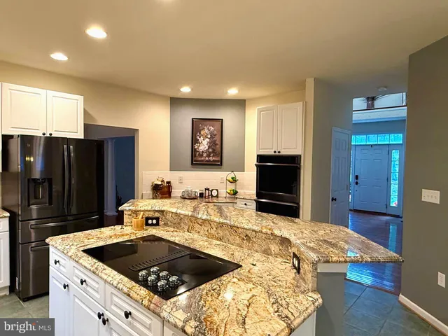 $549,900 | 350 Rotterham Drive, Hedgesville, WV 25427