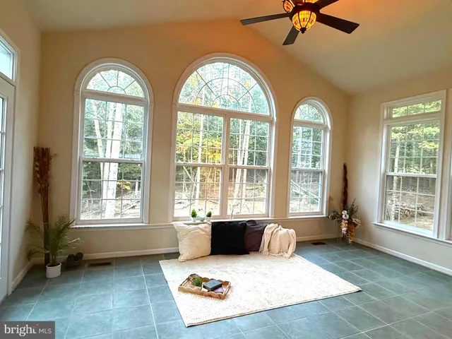 $549,900 | 350 Rotterham Drive, Hedgesville, WV 25427