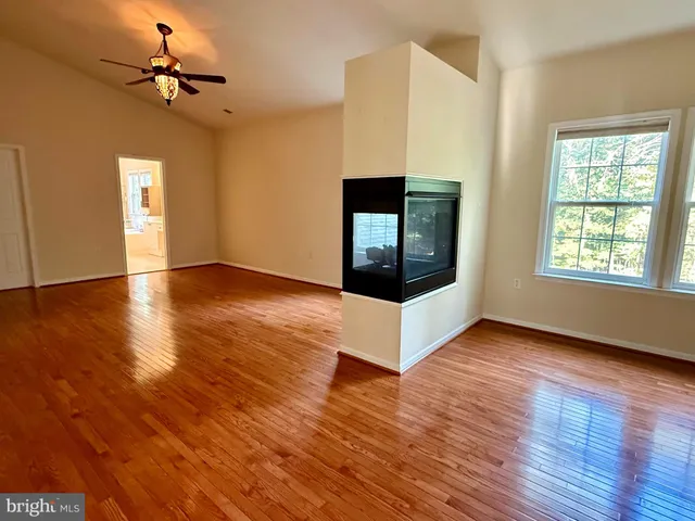 $549,900 | 350 Rotterham Drive, Hedgesville, WV 25427