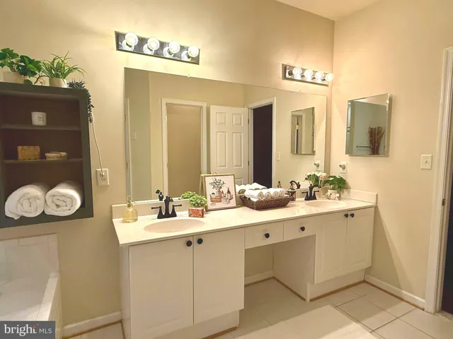 $549,900 | 350 Rotterham Drive, Hedgesville, WV 25427