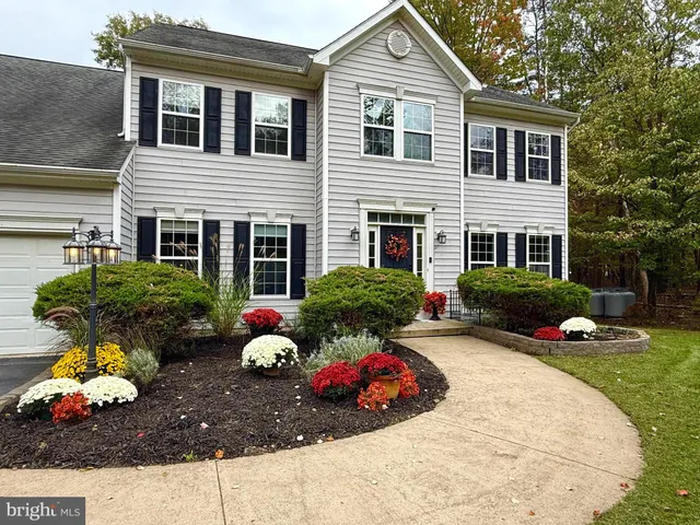 $549,900 | 350 Rotterham Drive, Hedgesville, WV 25427