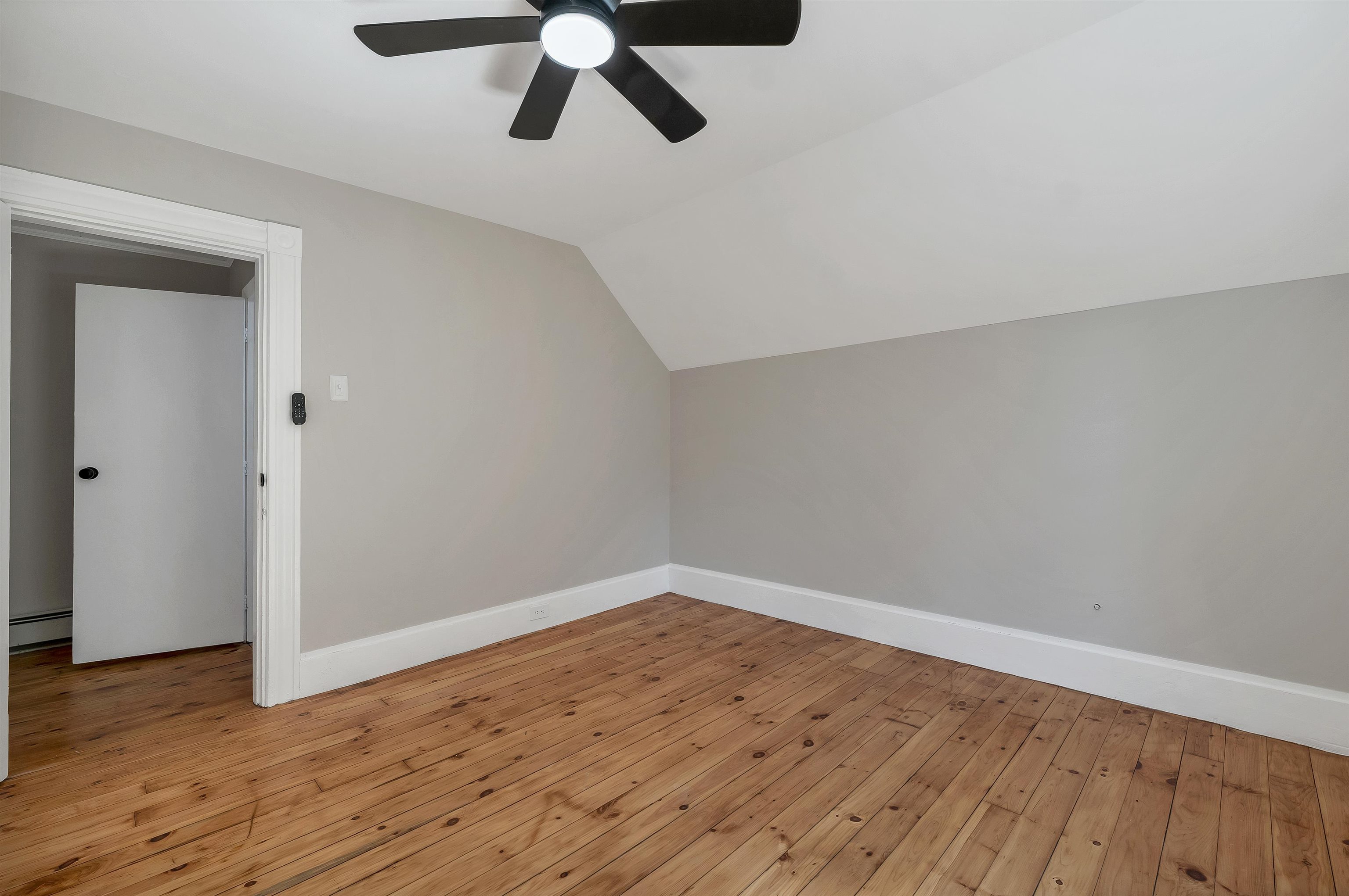 11 Grove Street Derry, NH 03038 - Photo 36 of 51