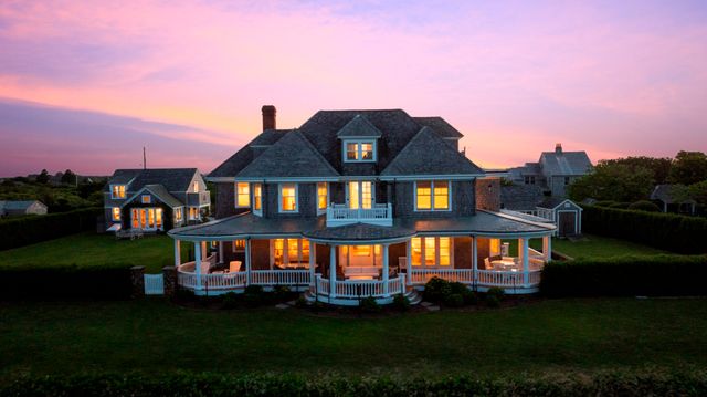 $11,900,000 | 63 Baxter Road, Nantucket, MA 02554
