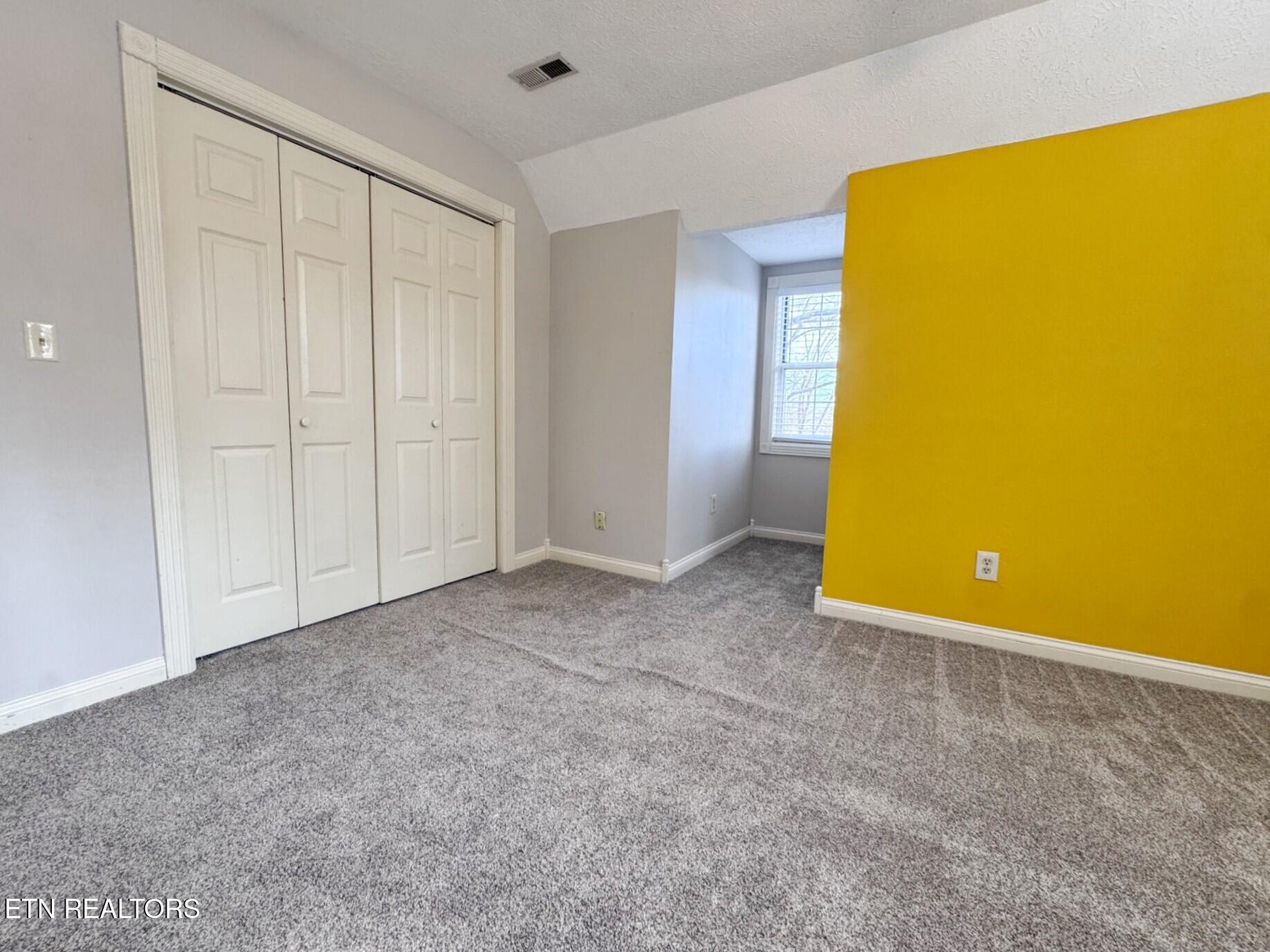 305 Orchard Knob Road Clinton, TN 37716 - Photo 27 of 31 53def2f1-7a2f-47a7-954e-3dfc00c56571_inP