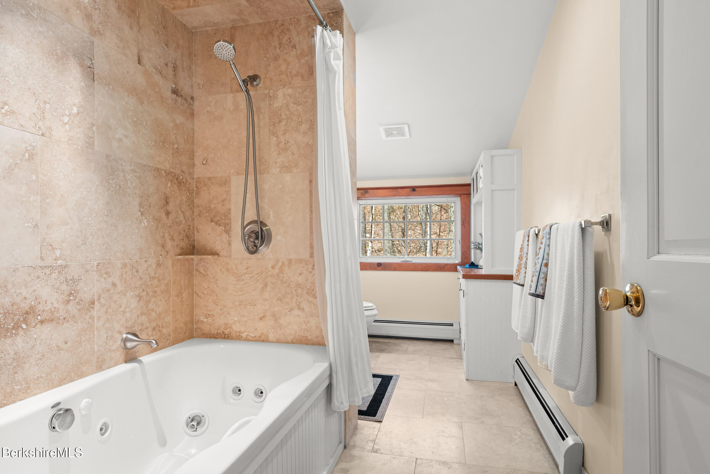 400 Rathbun Road Hancock, MA 01267 - Photo 40 of 59 40 Full Bathroom