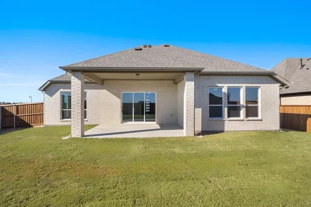 $449,000 | 184 Mountain Laurel Drive, Waxahachie, TX 75165