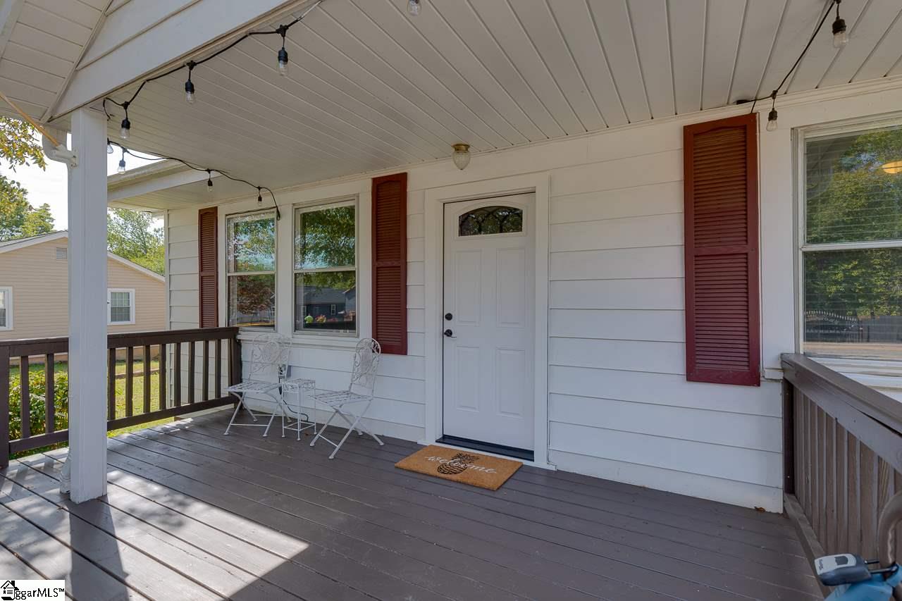 14 Enoree Road Travelers Rest, SC 29690 - Photo 4 of 31 Gallery Image 4