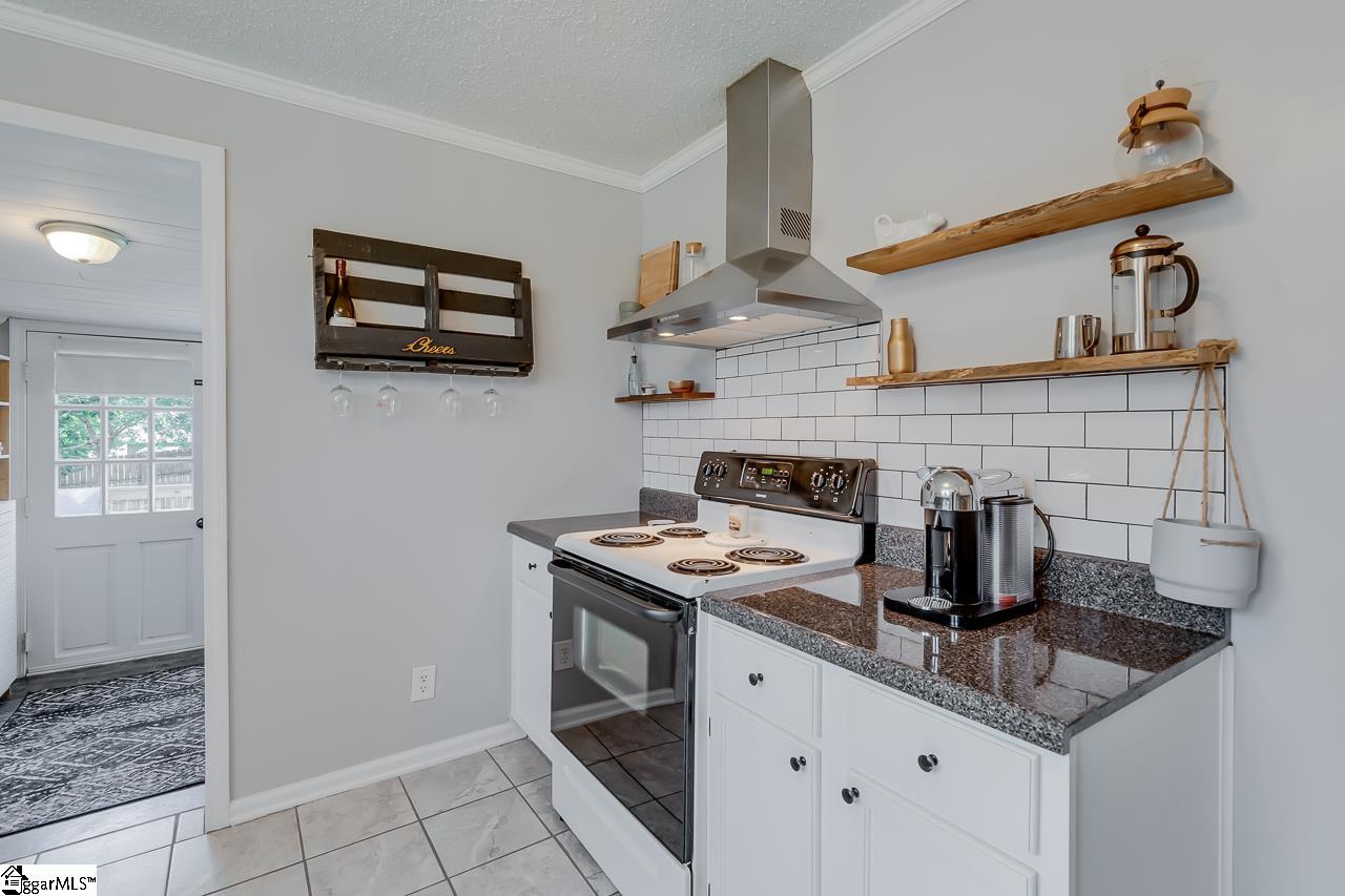 14 Enoree Road Travelers Rest, SC 29690 - Photo 10 of 31 Gallery Image 10