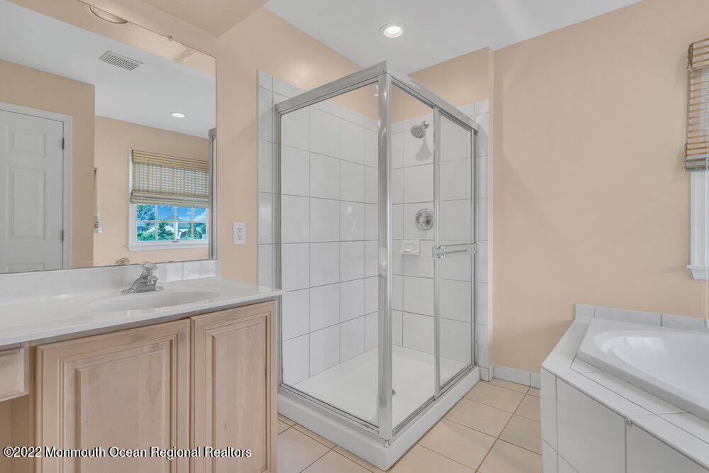 15 Rustic Way Freehold, NJ 07728 - Photo 3 of 37 050_dsc07103