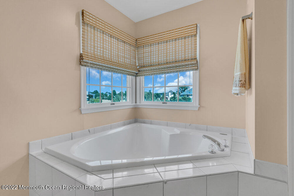 15 Rustic Way Freehold, NJ 07728 - Photo 4 of 37 051_dsc07108