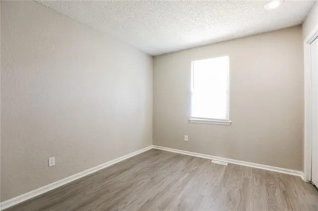 $1,795 | 10721 Mckinley Court, Kansas City, MO 64134