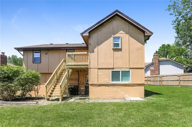 $1,795 | 10721 Mckinley Court, Kansas City, MO 64134