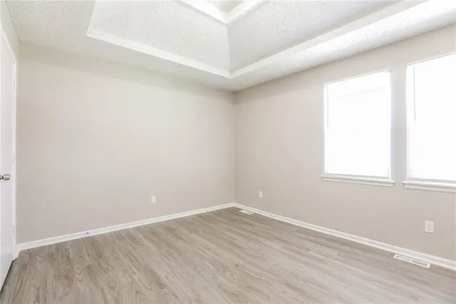 $1,795 | 10721 Mckinley Court, Kansas City, MO 64134