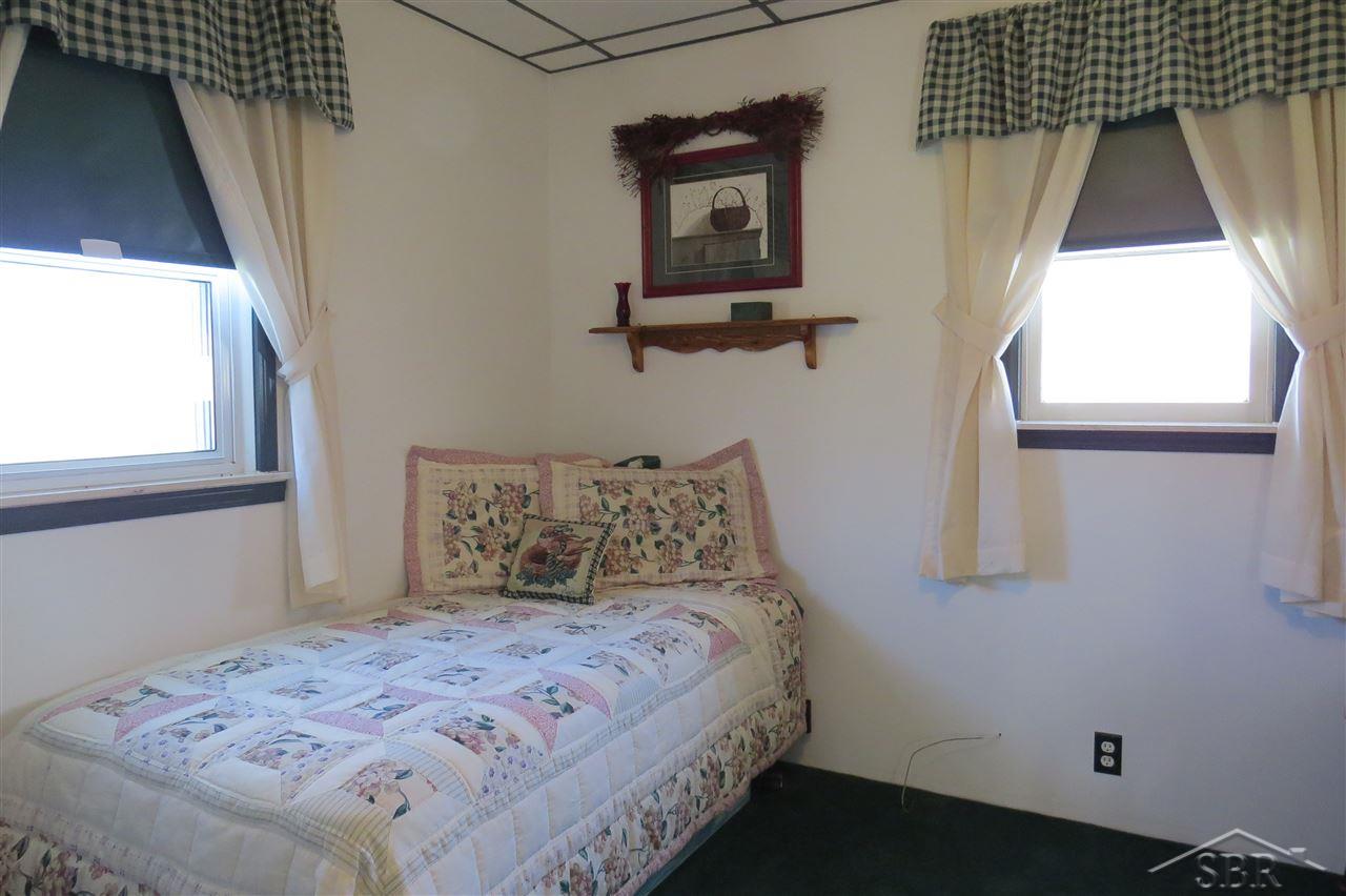 2575 Gabel Road Saginaw, MI 48601 - Photo 13 of 18 31284927-12.JPG
