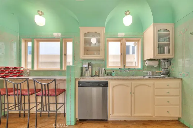 $19,500 | 1602 The Strand, Hermosa Beach, CA 90254