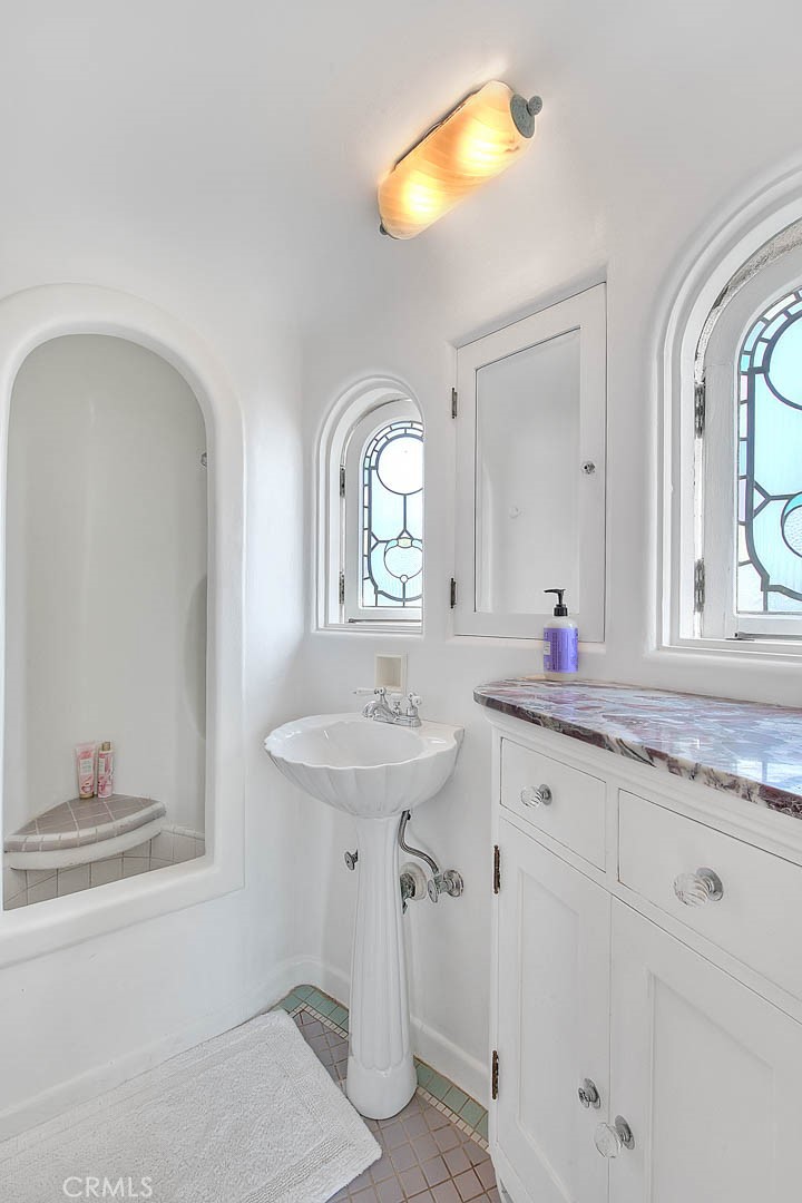 1602 The Strand Hermosa Beach, CA 90254 - Photo 21 of 35