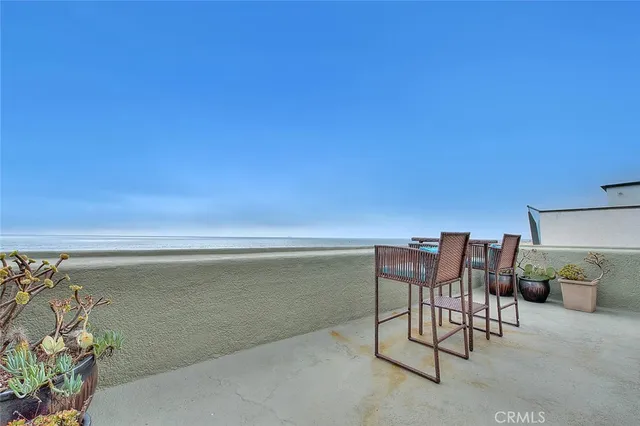 $19,500 | 1602 The Strand, Hermosa Beach, CA 90254