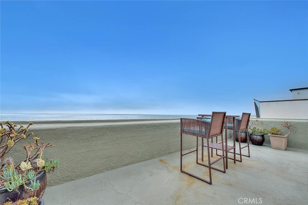 1602 The Strand Hermosa Beach, CA 90254 - Photo 22 of 35