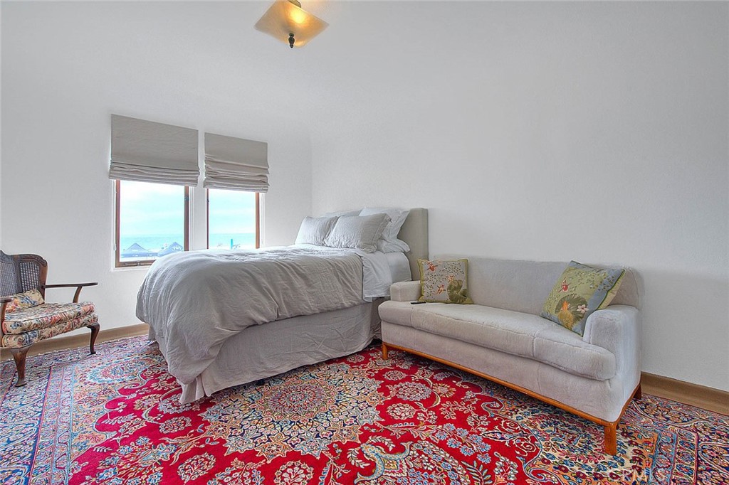 1602 The Strand Hermosa Beach, CA 90254 - Photo 23 of 35