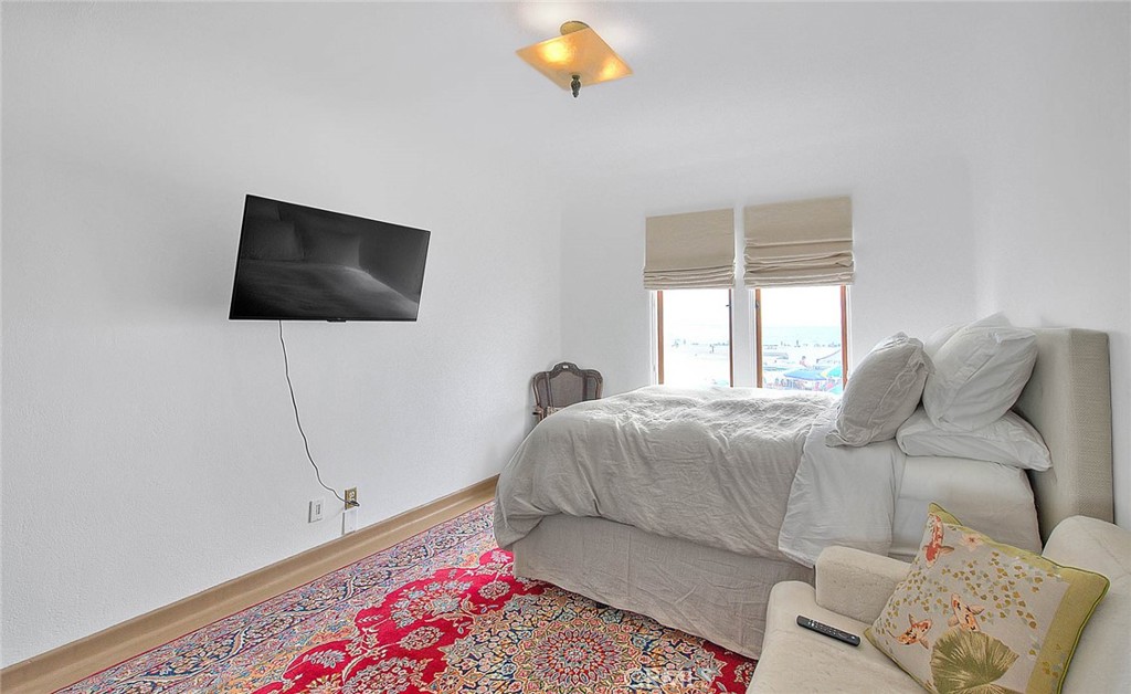 1602 The Strand Hermosa Beach, CA 90254 - Photo 26 of 35
