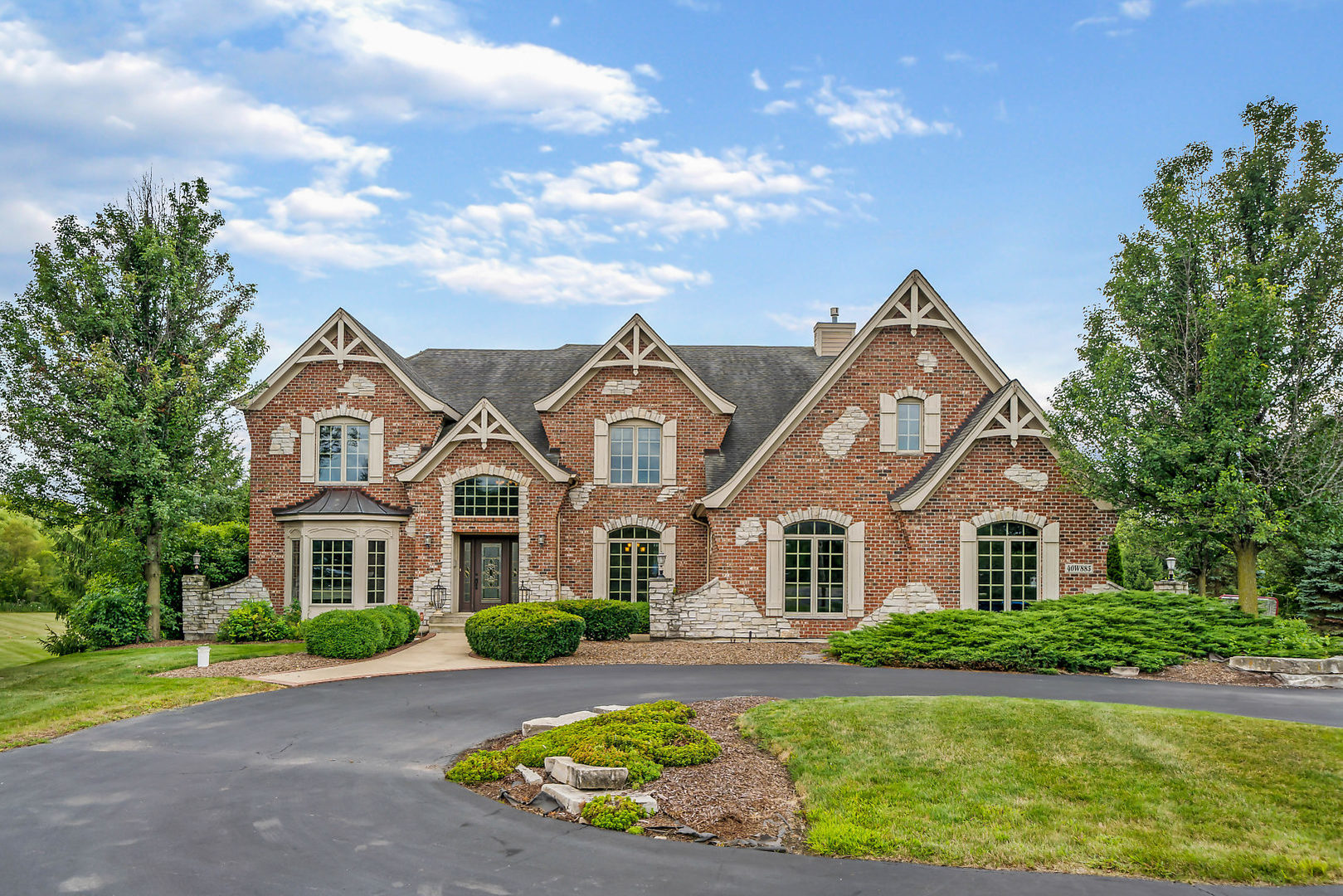 40W885 Campton Trail Road St. Charles, IL 60175 - Photo 1 of 29 front view of house with a garden