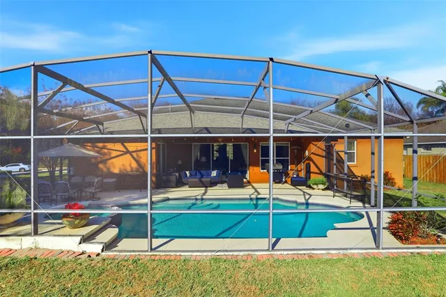 $543,500 | 88 Wekiva Pointe Circle, Apopka, FL 32712