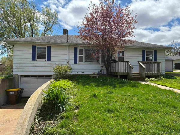 $110,000 | 605 Webster Street, Oregon, IL 61061