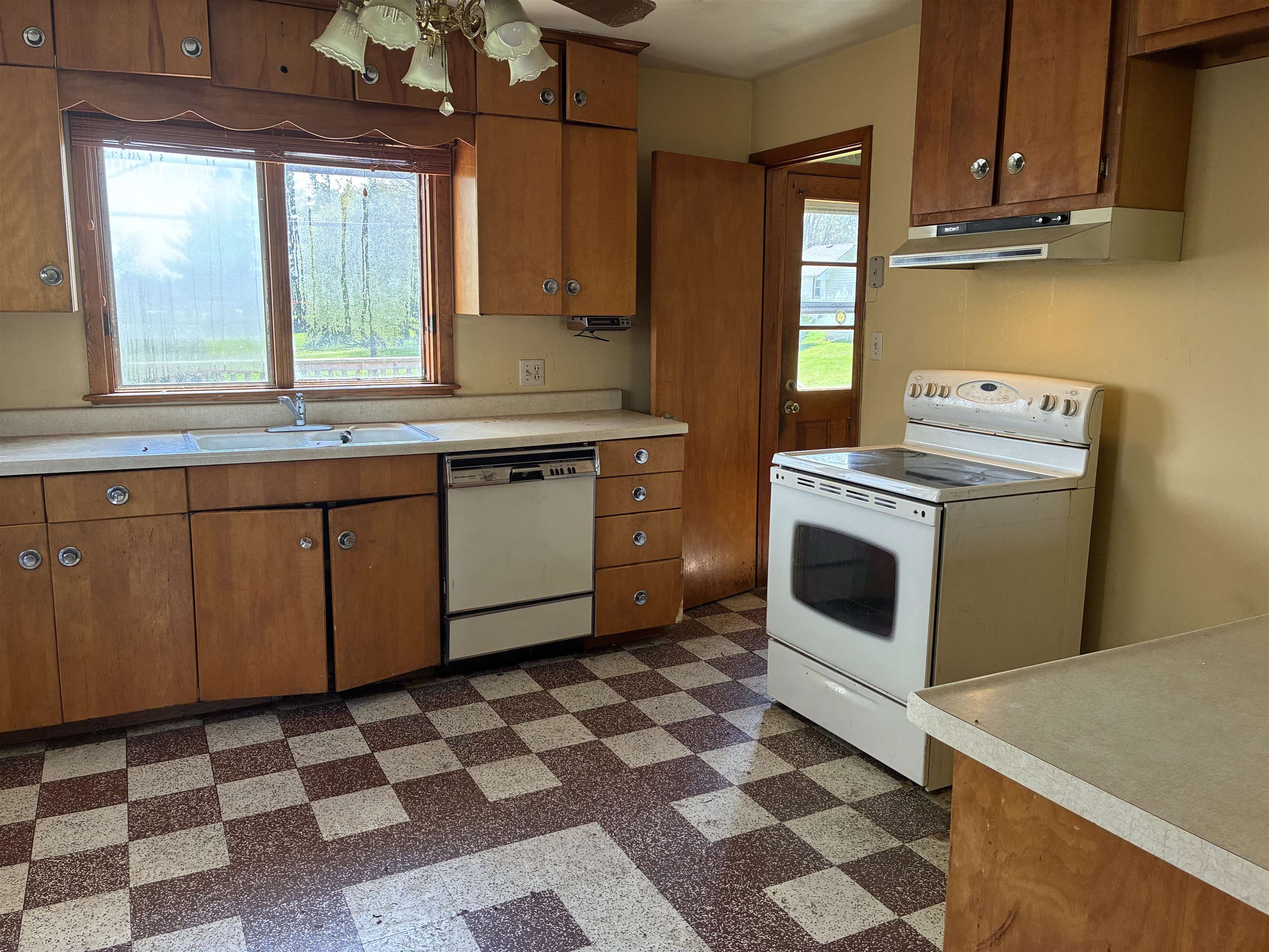 605 Webster Street Oregon, IL 61061 - Photo 5 of 15