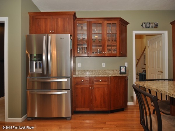 31 Plantation Road Mansfield, MA 02048 - Photo 5 of 29 Gallery Image 5