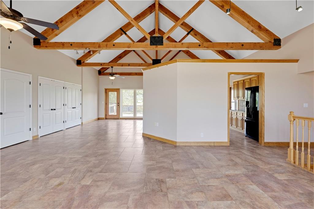 20660 Mission Road Stilwell, KS 66085 - Photo 17 of 67 Gallery Image 17