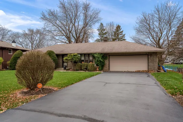 $260,000 | 3165 Cavendish Drive, Rockford, IL 61109