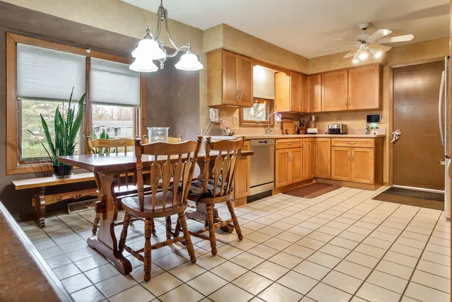 $260,000 | 3165 Cavendish Drive, Rockford, IL 61109