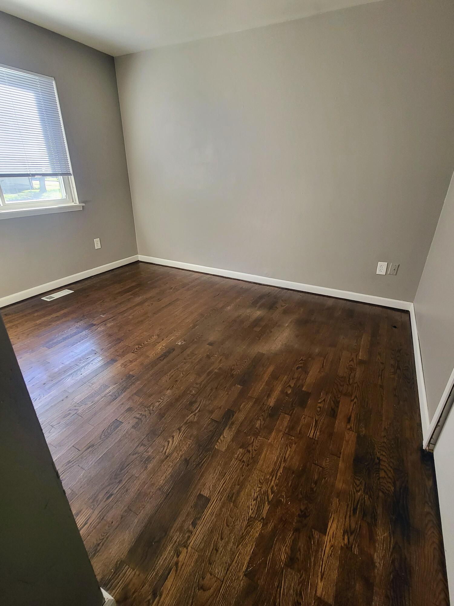 15748 Isabelle Street Romulus, MI 48174 - Photo 11 of 17 20241016_105500