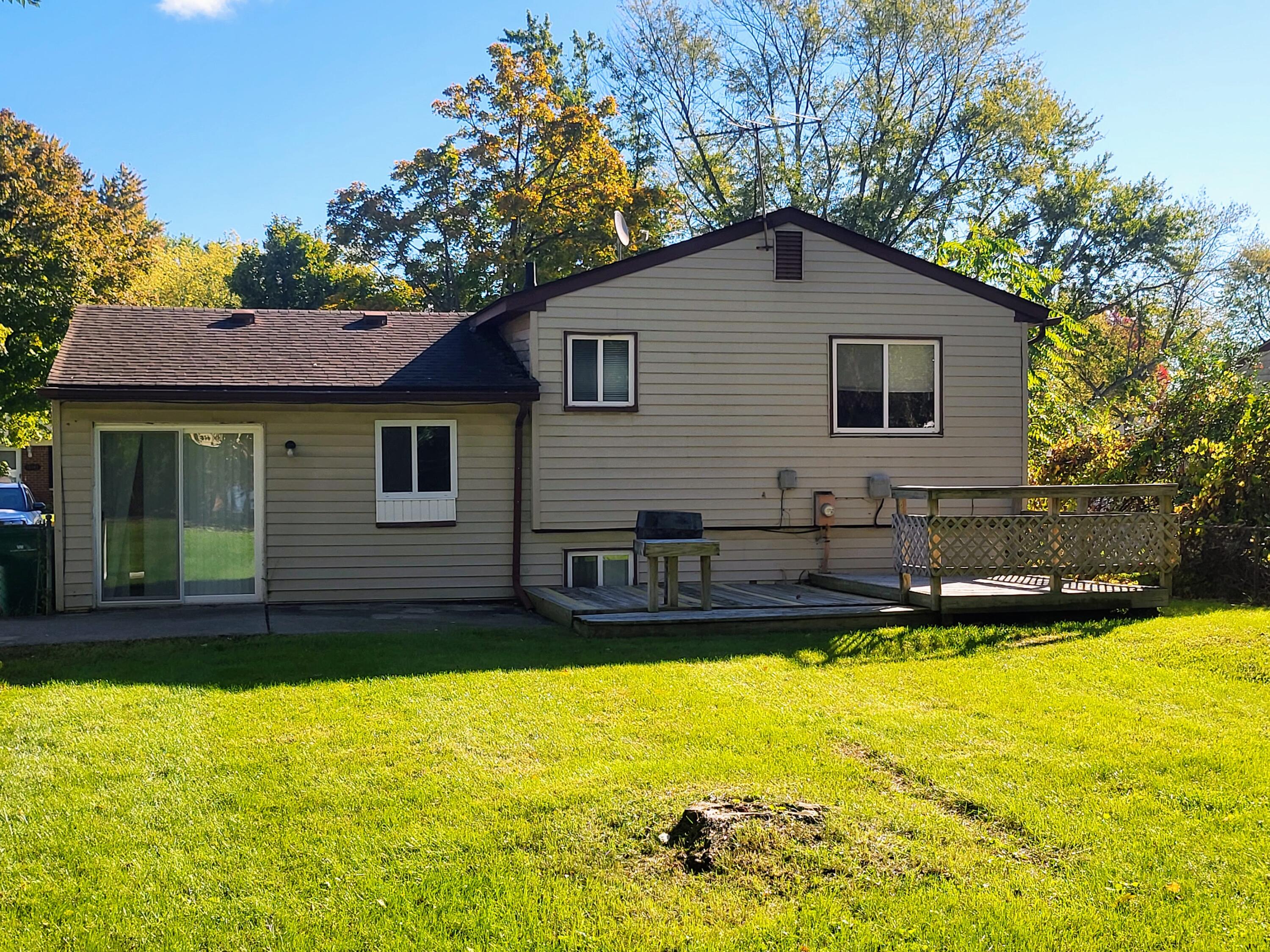 15748 Isabelle Street Romulus, MI 48174 - Photo 4 of 17 20241016_104718
