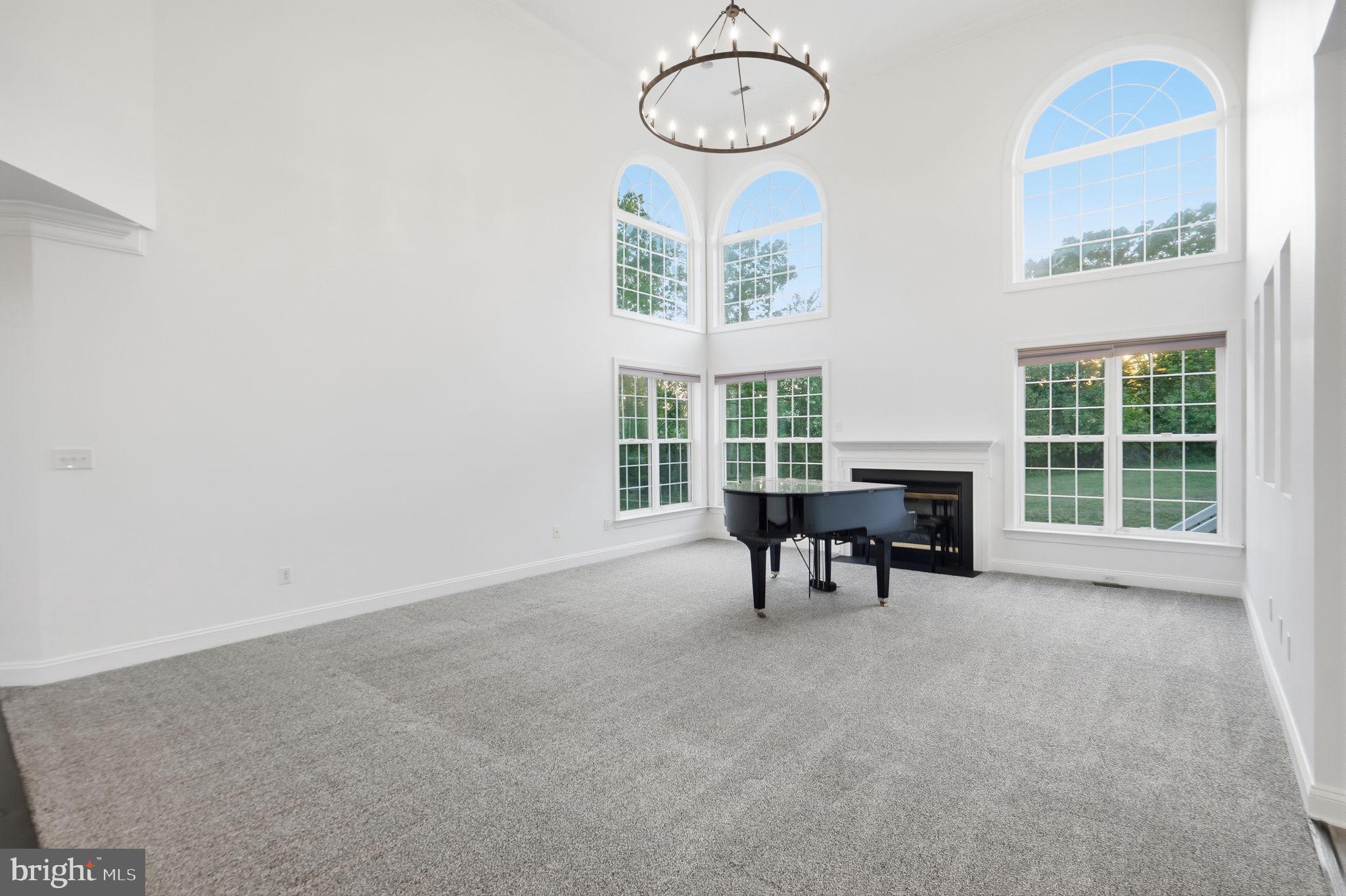 19081 Poplar Ridge Road Brandywine, MD 20613 - Photo 29 of 64 a view of a livingroom with furniture and a window