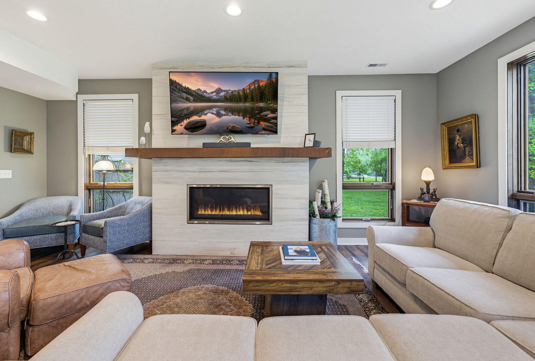 34215 Venice Park Road Delafield, WI 53018 - Photo 13 of 47 Living Room