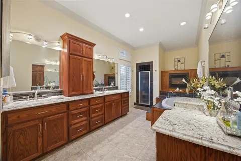 $1,700,000 | 2936 Farm To Market Road 1704, Elgin, TX 78621