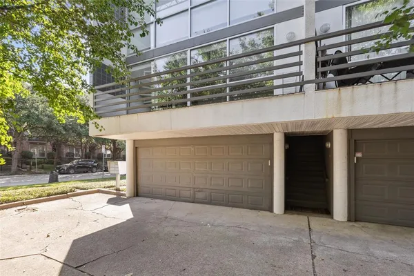 $2,300 | 4239 Holland Avenue, Unit A, Dallas, TX 75219