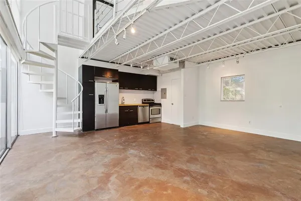 $2,300 | 4239 Holland Avenue, Unit A, Dallas, TX 75219