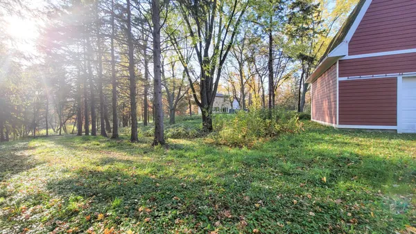 $2,617,830 | 935 Lakewood Hills Road North, Eagan, MN 55123