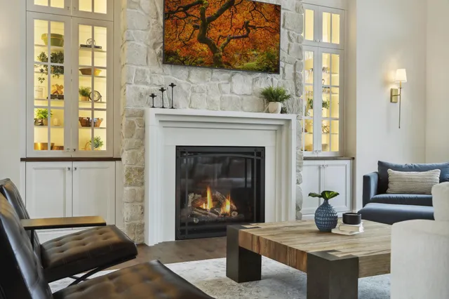 $2,617,830 | 935 Lakewood Hills Road North, Eagan, MN 55123