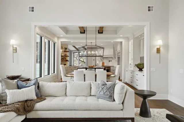 $2,617,830 | 935 Lakewood Hills Road North, Eagan, MN 55123