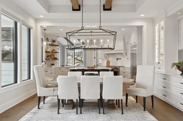 $2,617,830 | 935 Lakewood Hills Road North, Eagan, MN 55123